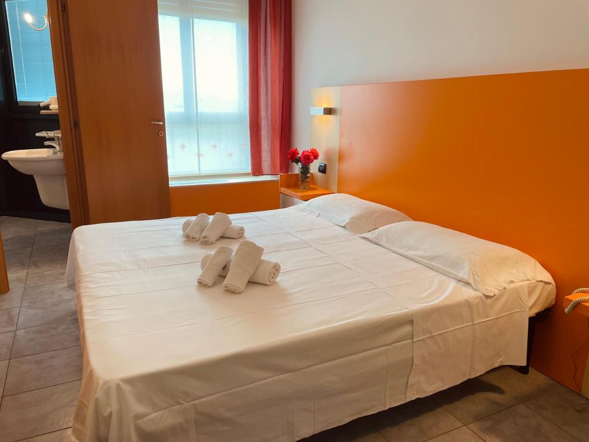 Hotel Grecale - Venturina Terme Exteriör bild